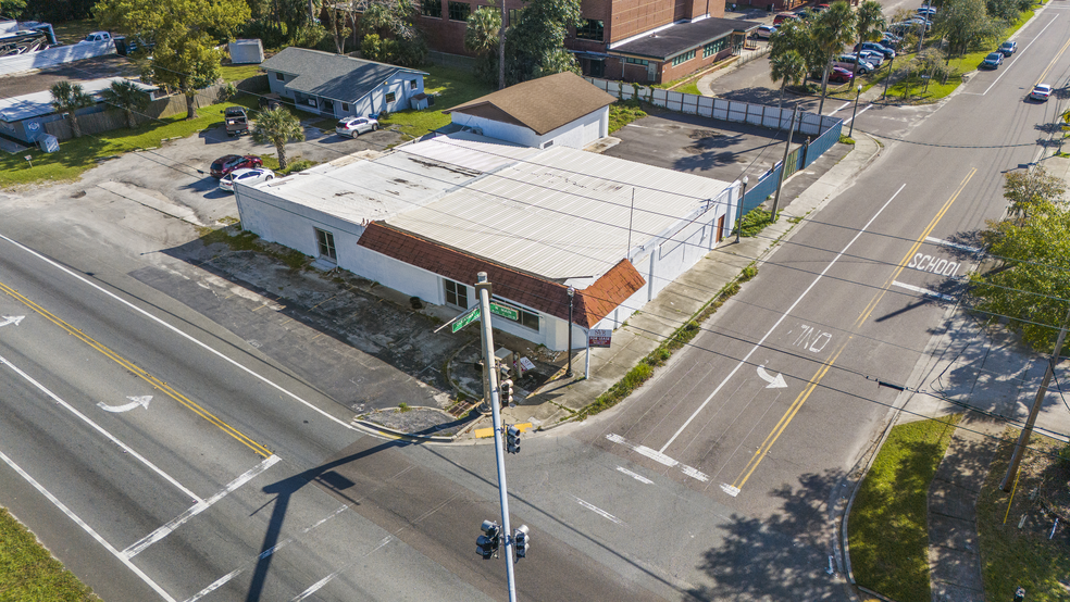 12707 N Main St, Jacksonville, FL for lease - Building Photo - Image 2 of 33