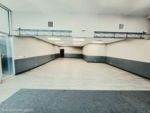 221 E 12th St, Los Angeles, CA for lease Interior Photo- Image 1 of 1