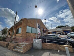 Broadway, Pontypridd for lease Interior Photo- Image 1 of 11