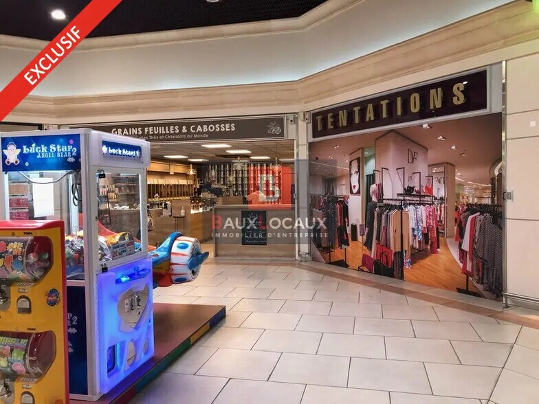 Retail in Avignon for lease - Building Photo - Image 2 of 2