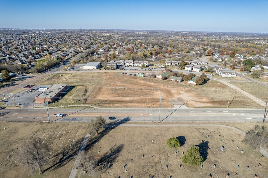 NEQ Rockcreek Rd & Porter Ave, Norman, OK for sale - Aerial - Image 3 of 8