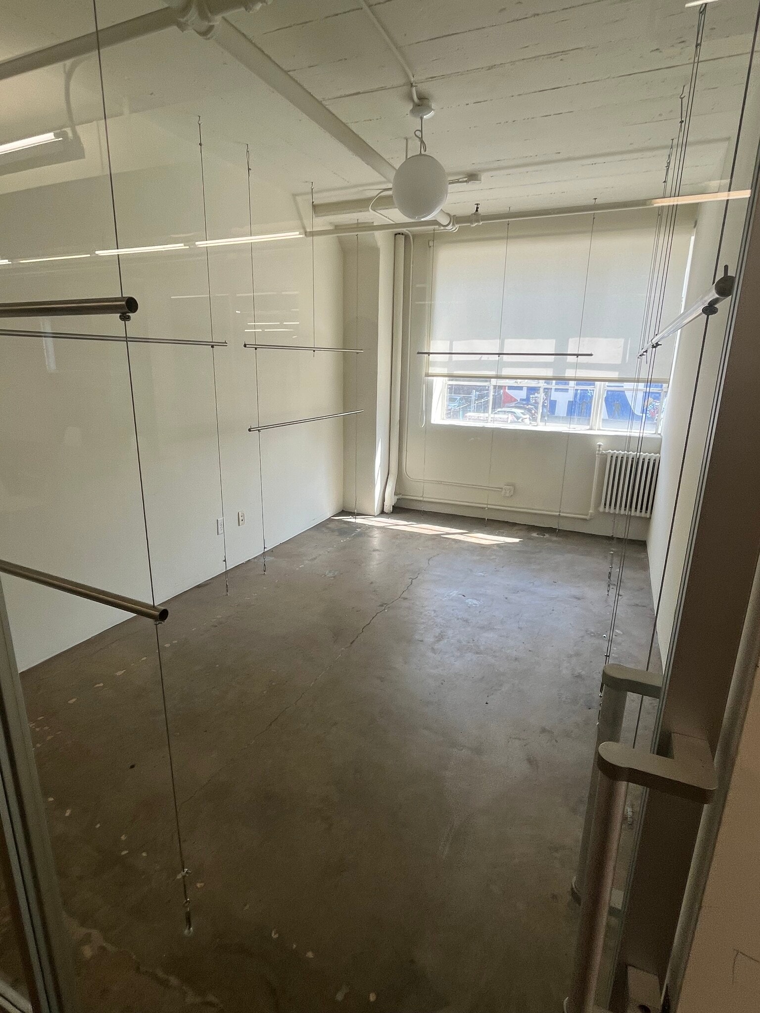 846-860 S Los Angeles St, Los Angeles, CA for lease Interior Photo- Image 1 of 3