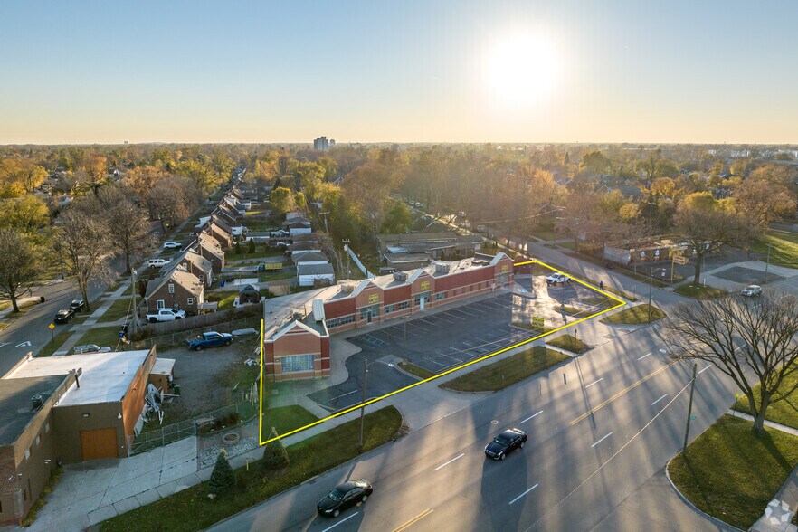2300 S Schaefer Hwy, Detroit, MI for sale - Aerial - Image 1 of 1