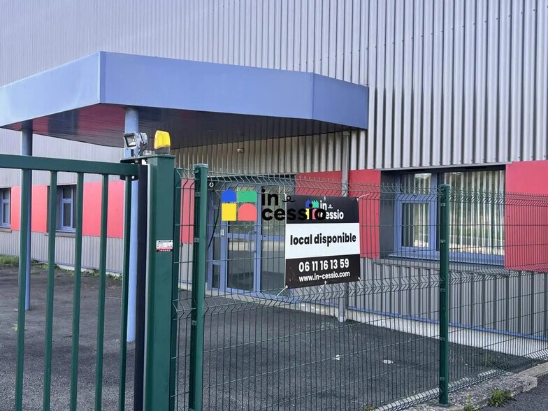 Flex in Le Mans for sale - Building Photo - Image 3 of 22