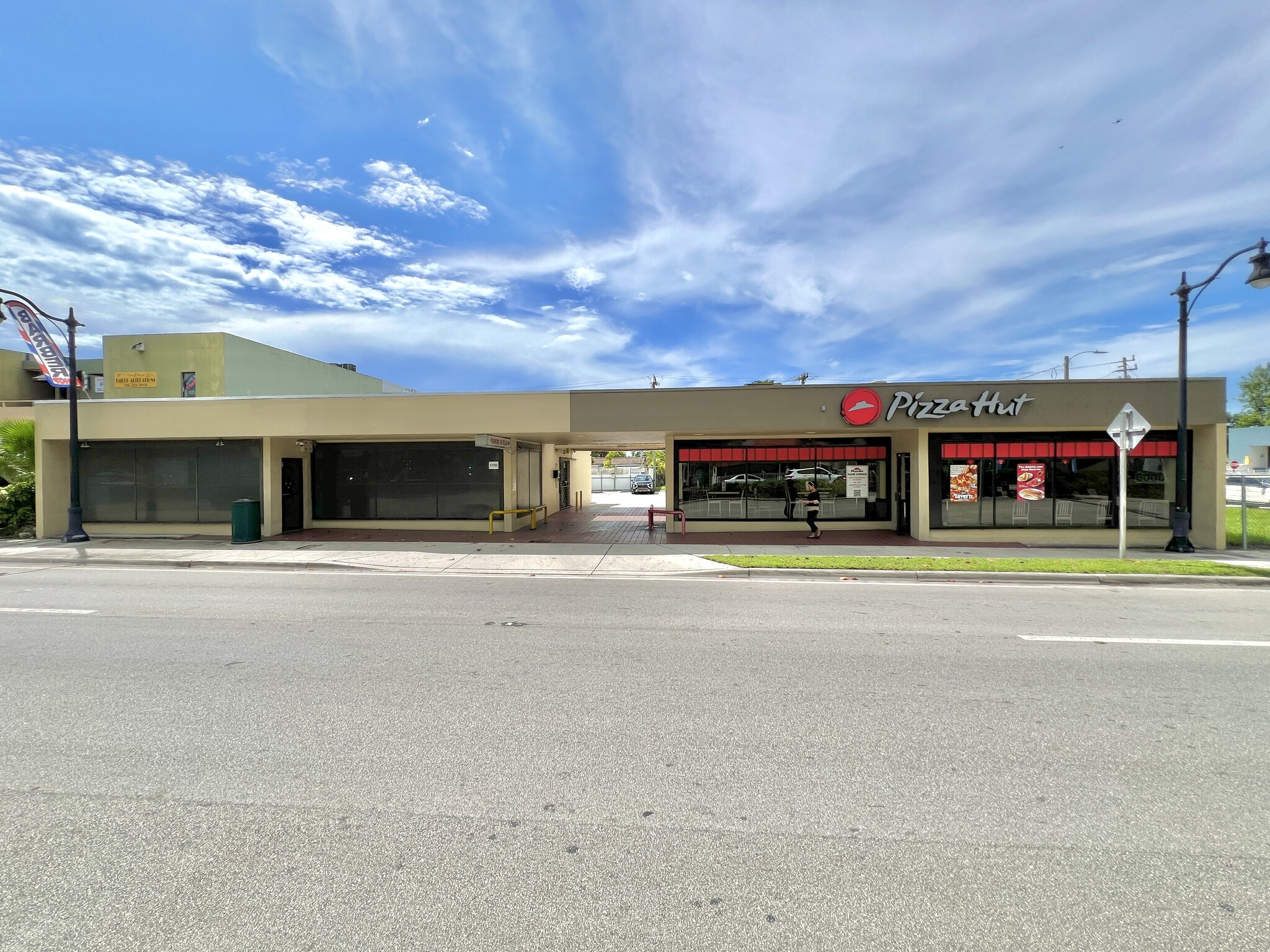 3390 SW 22nd St, Miami, FL for lease Building Photo- Image 1 of 15