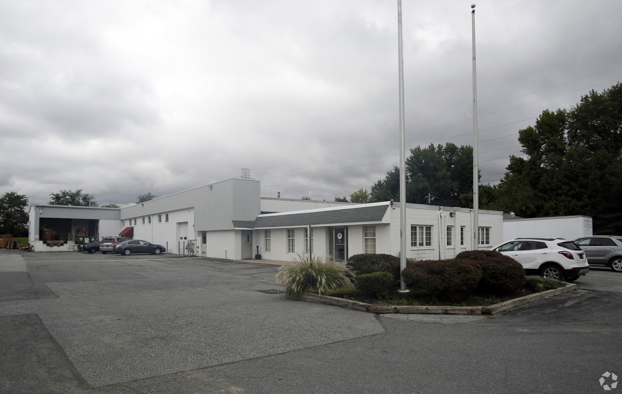 21 Bellecor Dr, New Castle, DE for lease Primary Photo- Image 1 of 4