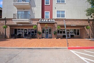 301-409 N Walker Ave, Oklahoma City, OK for lease Building Photo- Image 1 of 1