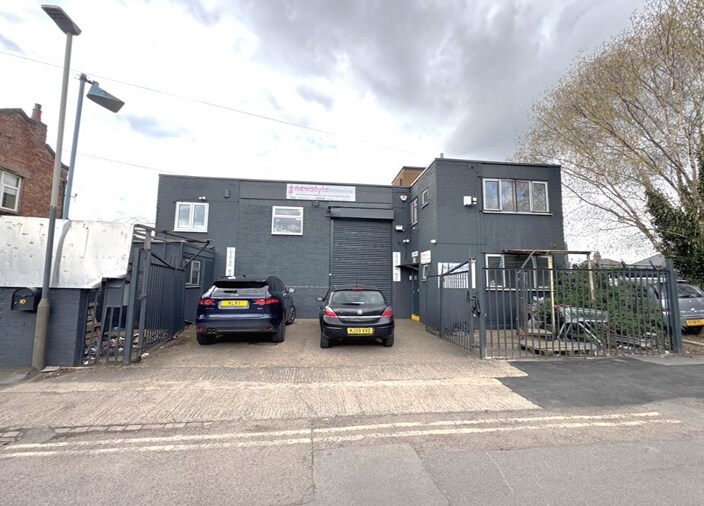 10 Layton Rd, Leicester for sale Primary Photo- Image 1 of 1