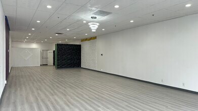 2120-2324 SW 336th St, Federal Way, WA for lease Interior Photo- Image 2 of 5