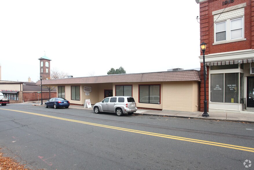 27-35 Pearl St, Enfield, CT for lease - Building Photo - Image 2 of 22