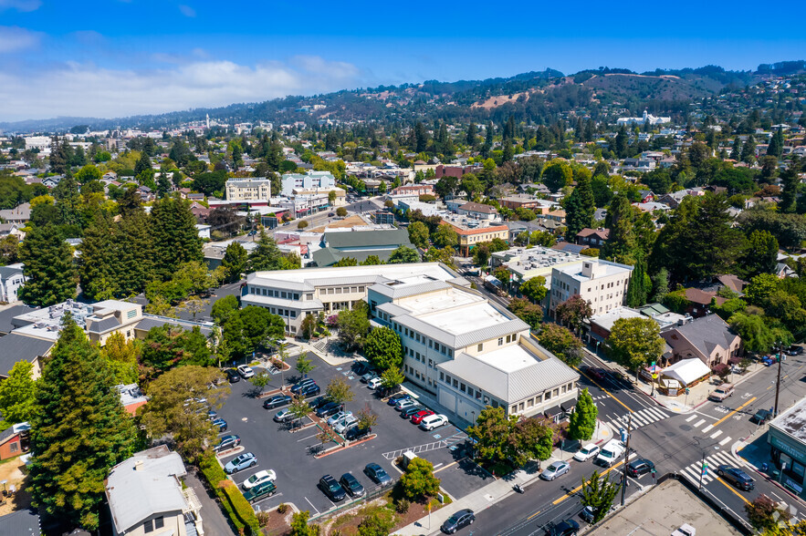 5929 College Ave, Oakland, CA for lease - Aerial - Image 3 of 6