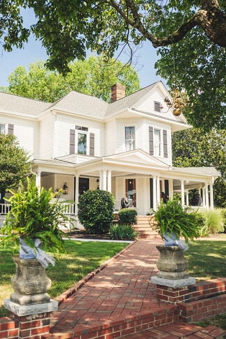 More details for 123 SE Railroad St, Youngsville, NC - Specialty for Sale