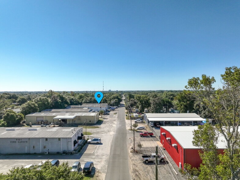 817 Navy St, Fort Walton Beach, FL for sale - Building Photo - Image 3 of 10