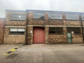 Whieldon Rd, Stoke On Trent for lease Building Photo- Image 1 of 4