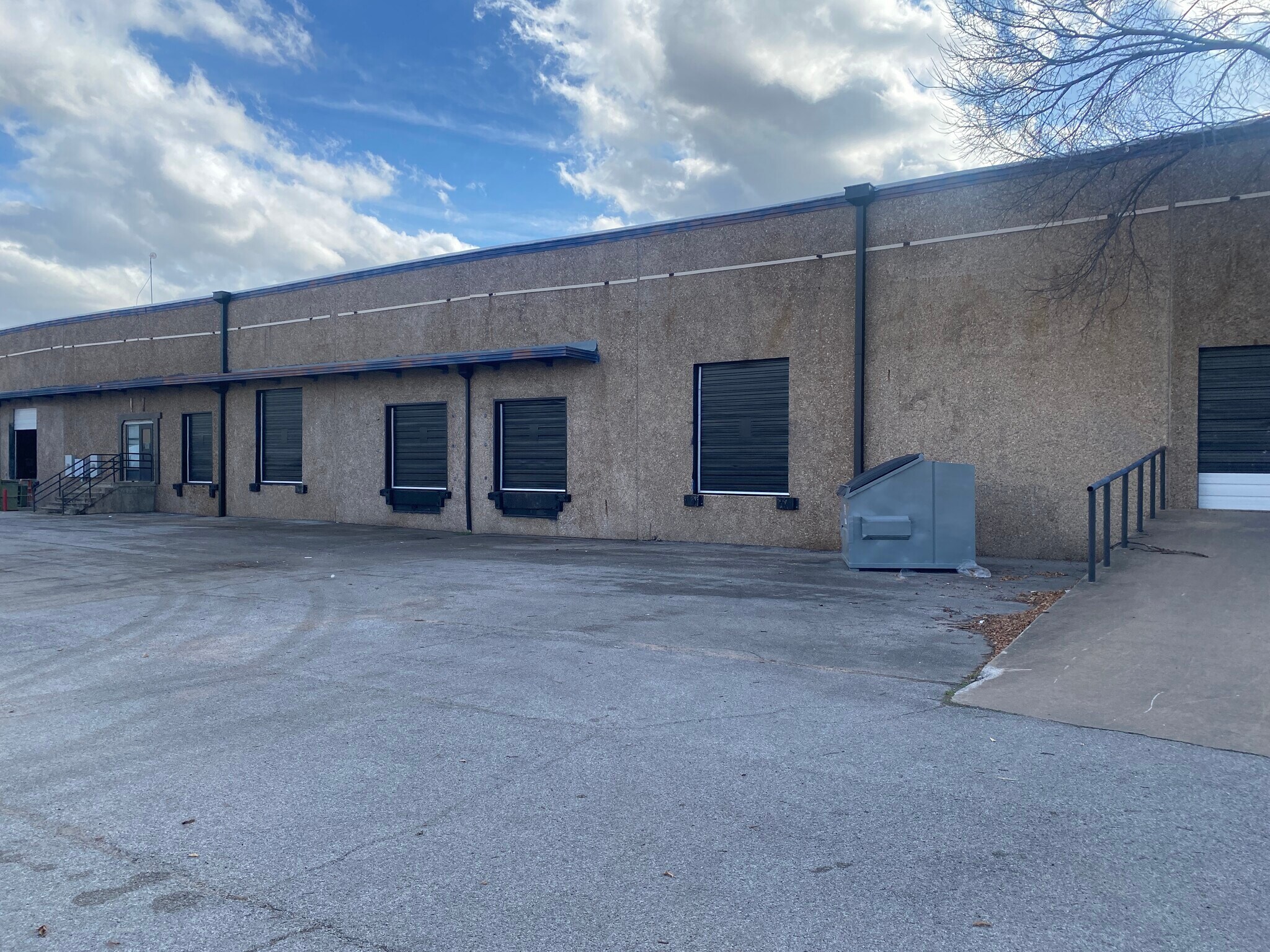 4352 S 91st East Ave, Tulsa, OK for lease Building Photo- Image 1 of 5