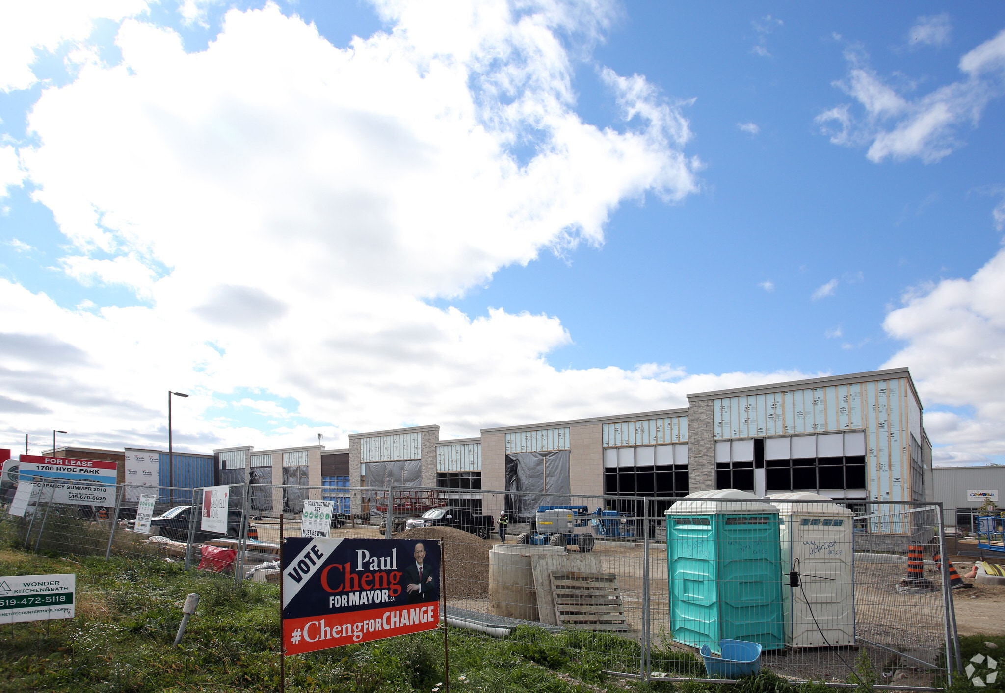 1700 Hyde Park Rd, London, ON for sale Primary Photo- Image 1 of 1