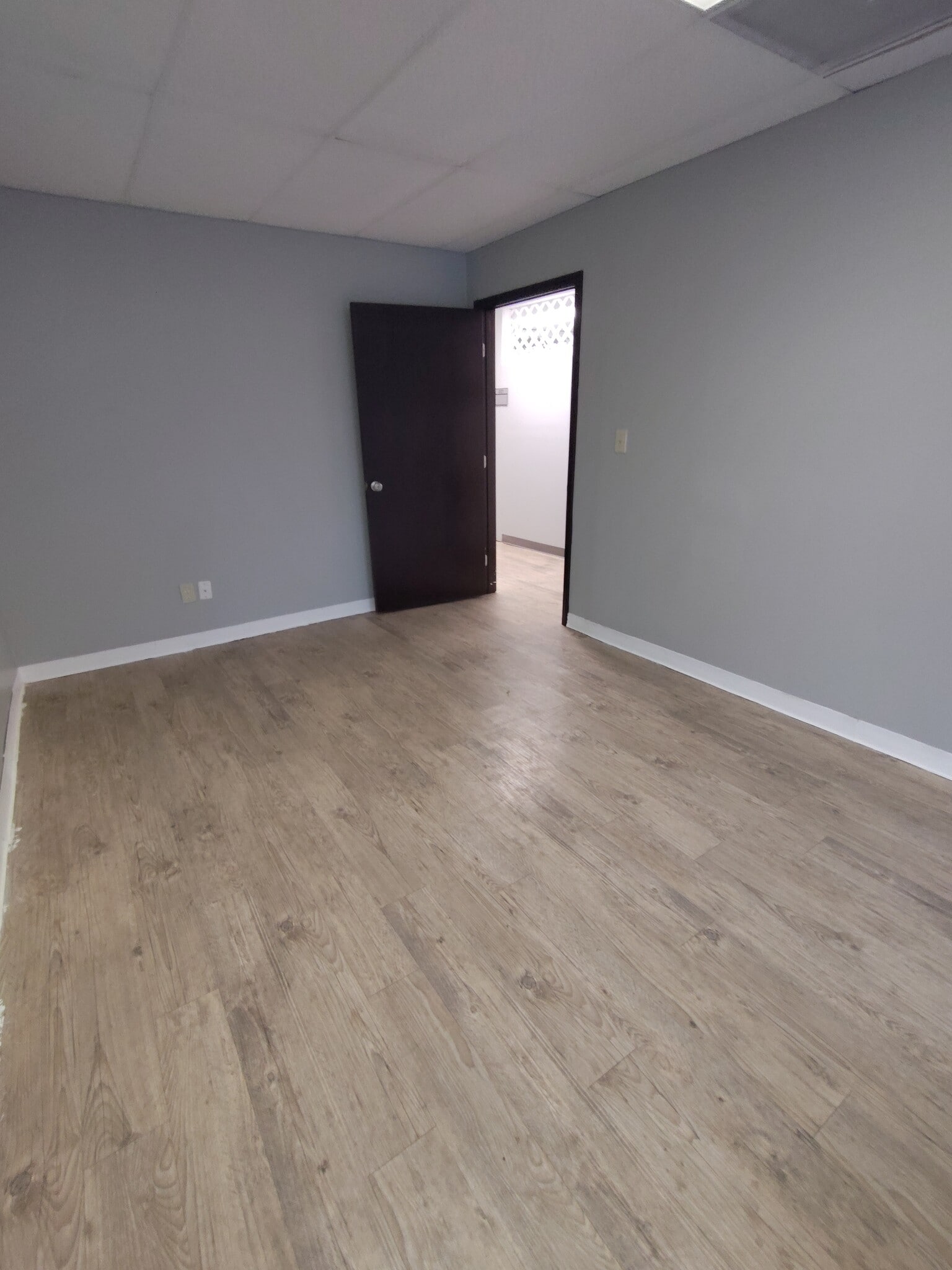 2523 Roosevelt Hwy, College Park, GA for lease Building Photo- Image 1 of 3