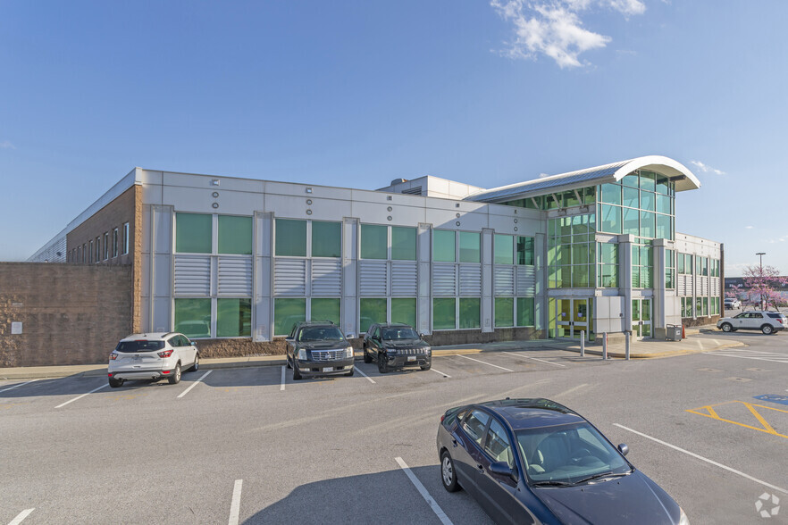 1001 Aviation Blvd, Baltimore, MD for lease - Building Photo - Image 3 of 6