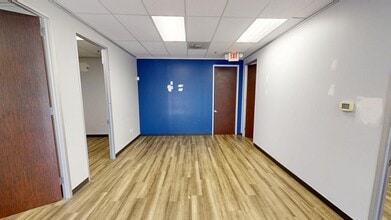 12615 W Airport Blvd, Sugar Land, TX for lease Building Photo- Image 2 of 2