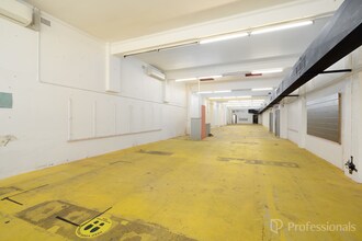 136 Mann St, Gosford for lease Interior Photo- Image 1 of 9