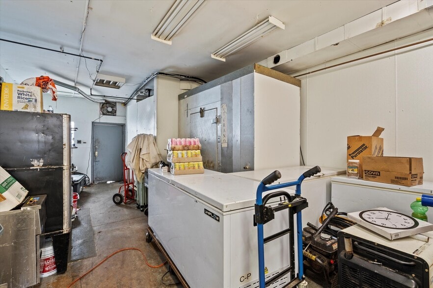 5546 S Archer Ave, Chicago, IL for sale - Building Photo - Image 3 of 39