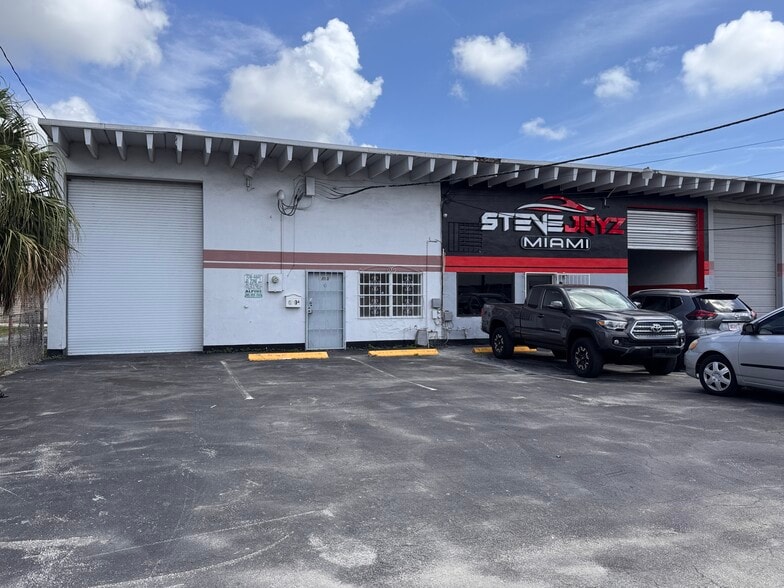 NE -, North Miami, FL for lease - Building Photo - Image 3 of 6