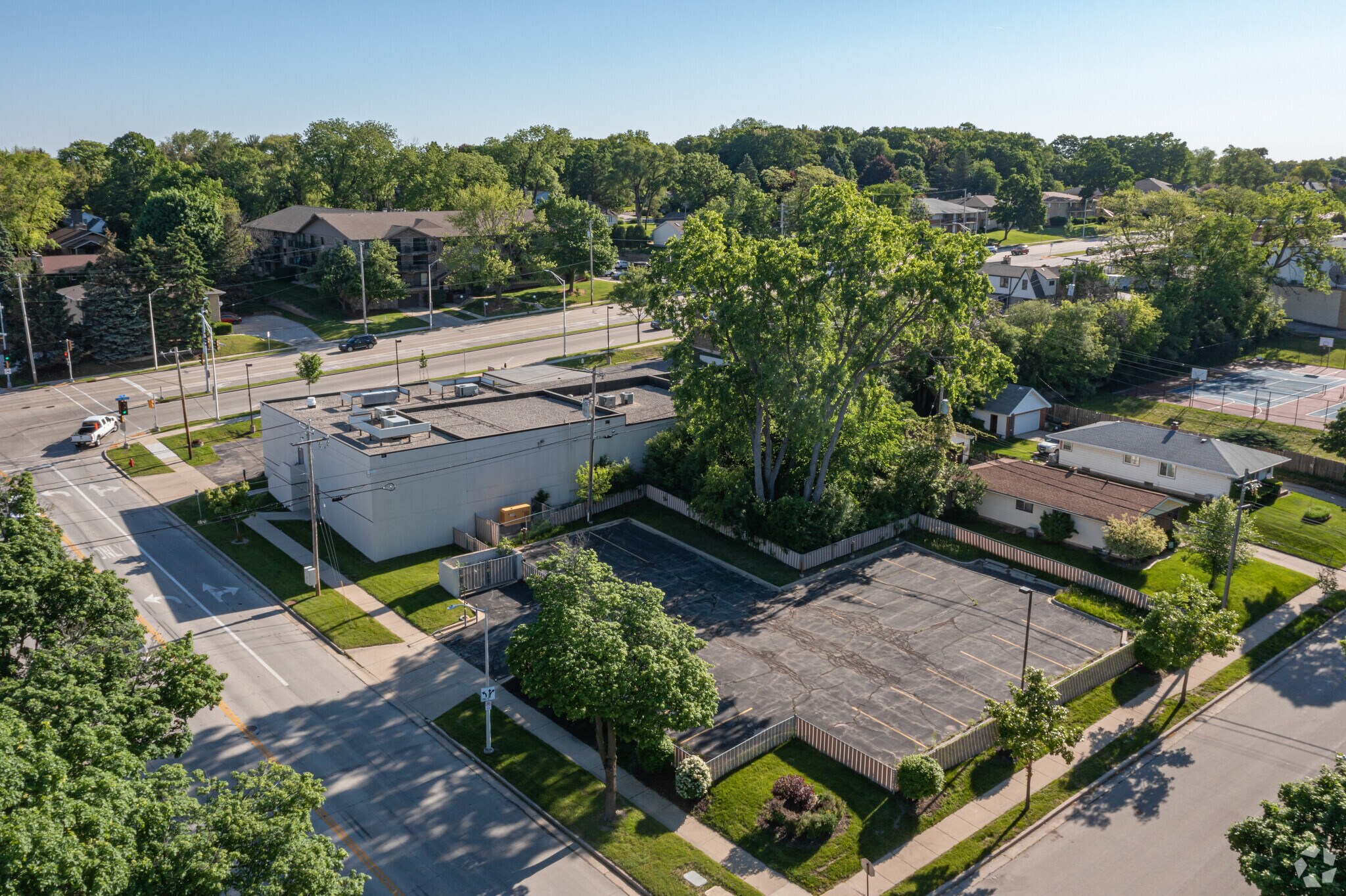 12021 W Bluemound Rd, Milwaukee, WI 53226 Flex for Sale