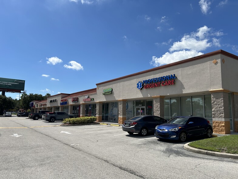 6160-6182 Gunn Hwy, Tampa, FL for lease - Building Photo - Image 3 of 7