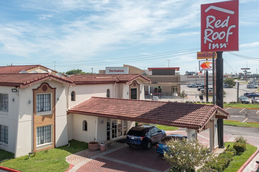 11999 East Fwy, Houston, TX for sale - Primary Photo - Image 1 of 1