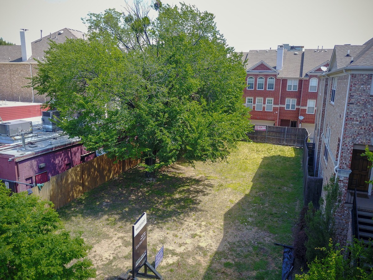 2220 Allen St, Dallas, TX 75204