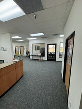 12530 Hesperia Rd, Victorville, CA for lease Interior Photo- Image 1 of 3