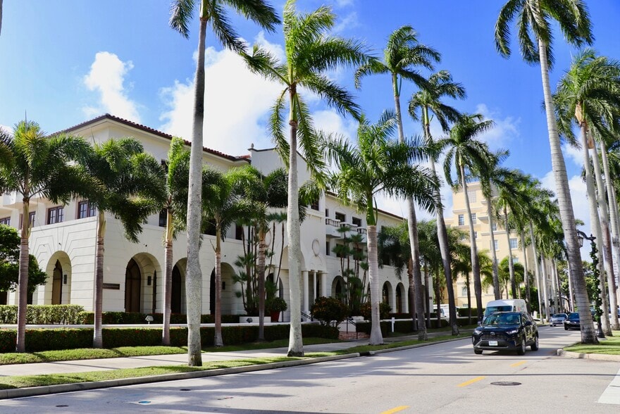 420 Royal Palm Way, Palm Beach, FL for lease - Building Photo - Image 3 of 8