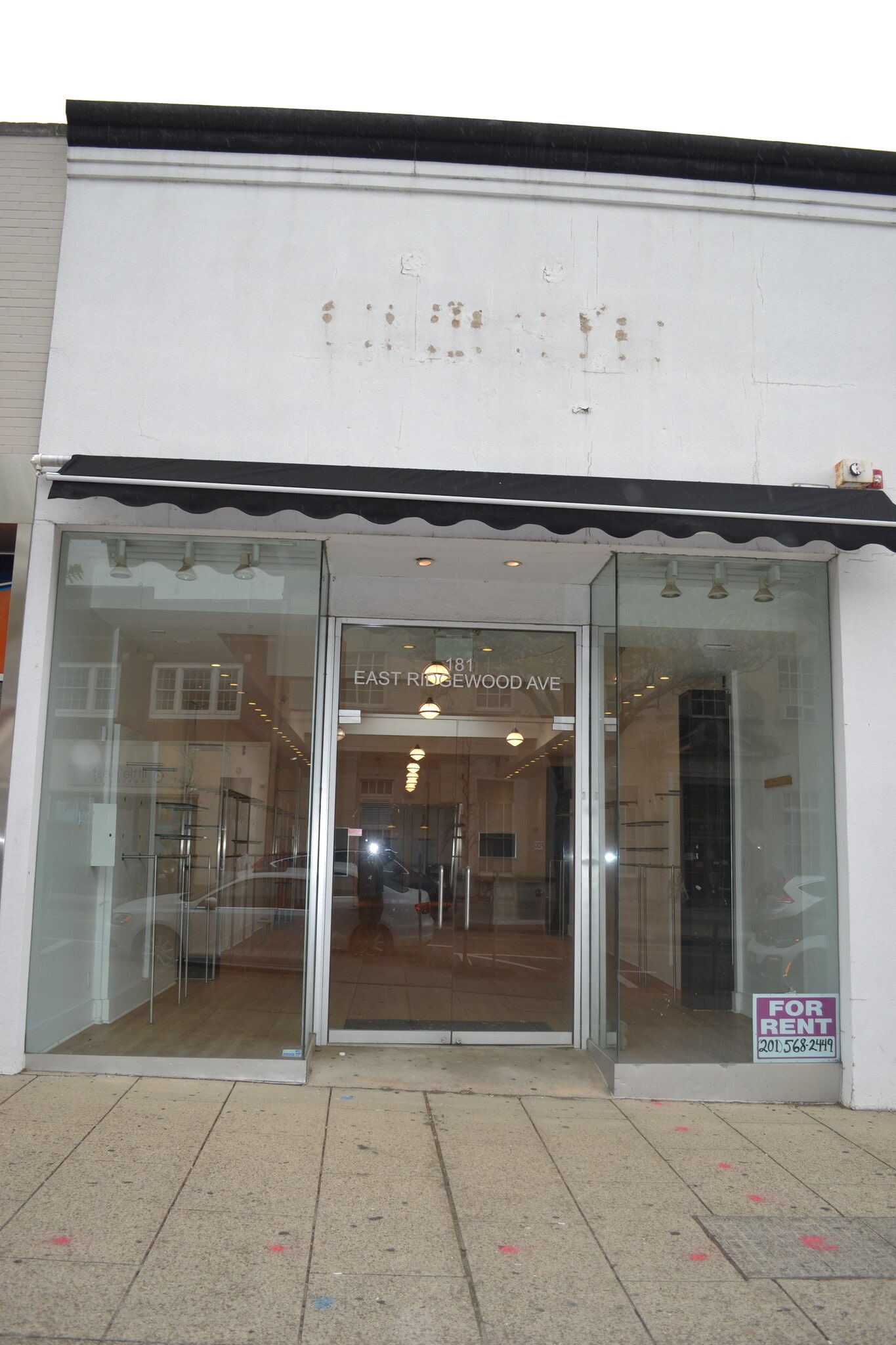 175-197 E Ridgewood Ave, Ridgewood, NJ for lease Interior Photo- Image 1 of 4