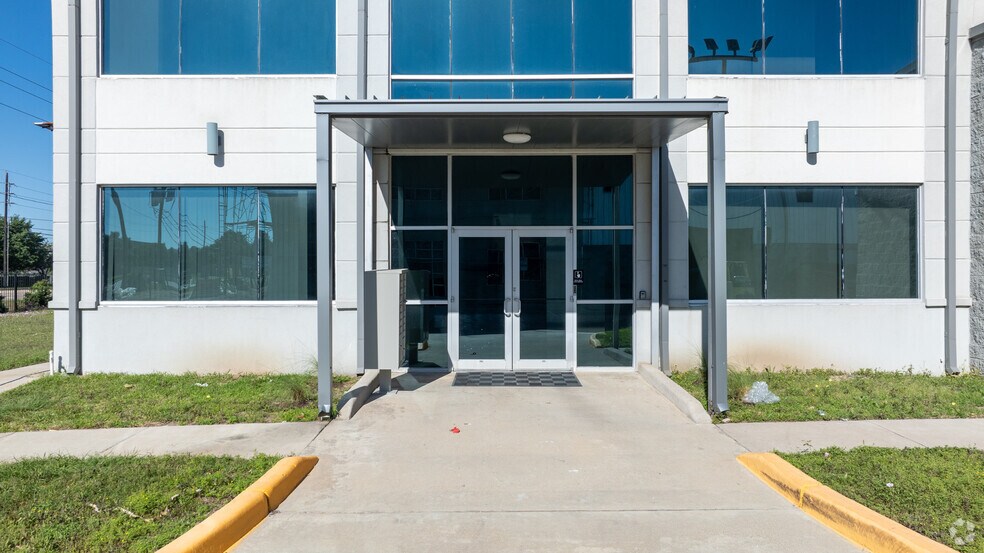 12302 FM 529, Houston, TX for sale - Building Photo - Image 2 of 15