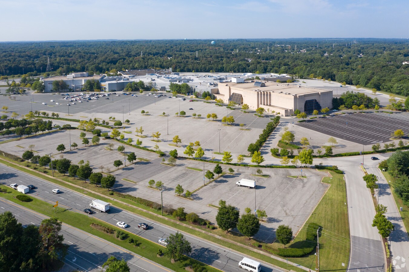 7900 Ritchie Hwy, Glen Burnie, MD 21061 Building