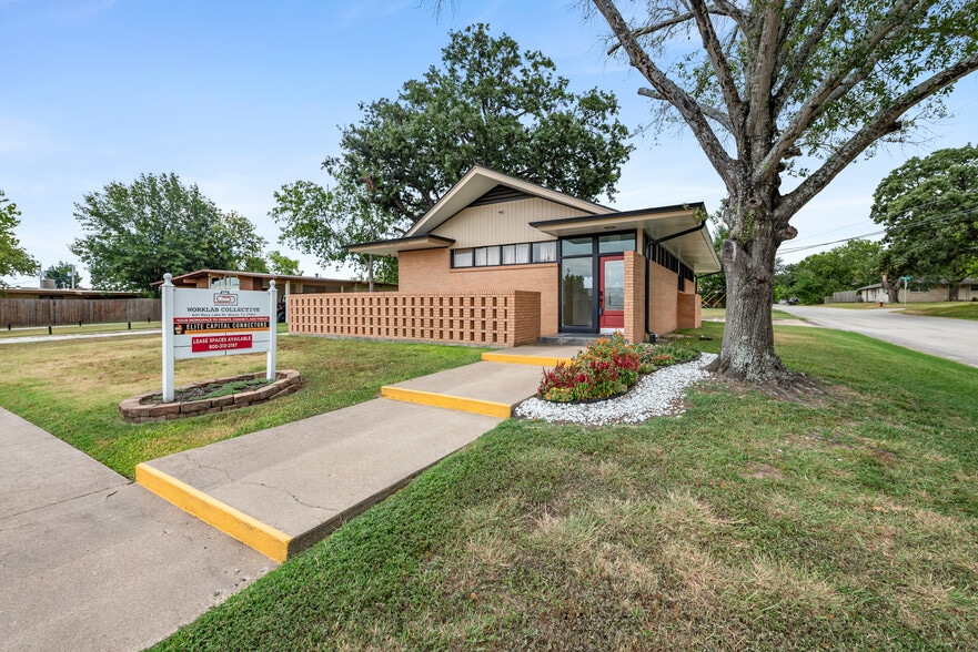 601 Mary Lake Dr, Bryan, TX for sale - Building Photo - Image 1 of 26