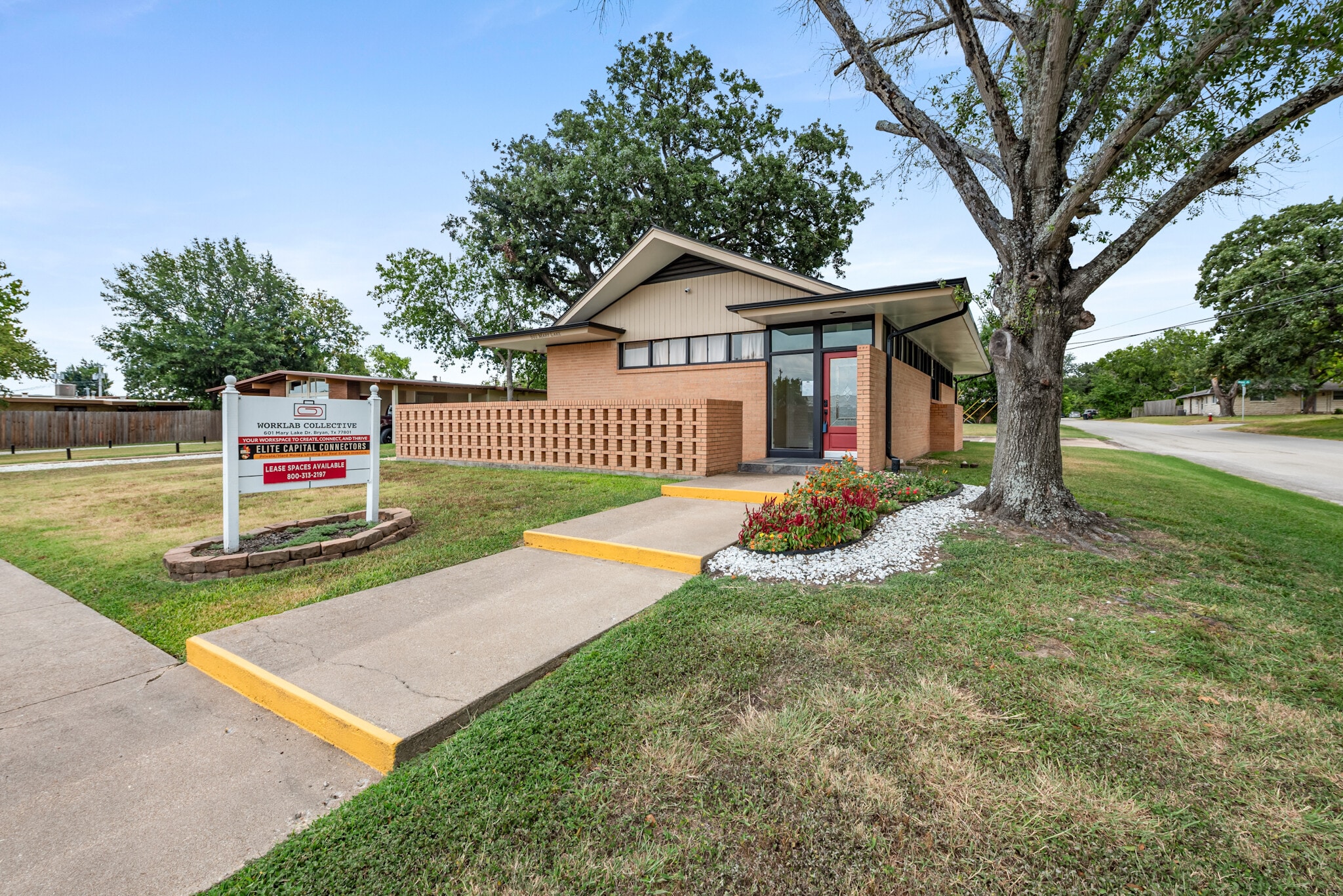 601 Mary Lake Dr, Bryan, TX for sale Building Photo- Image 1 of 27