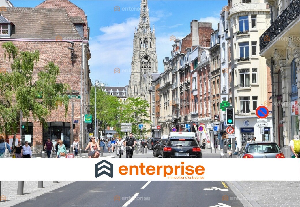 Retail in Lille for lease Building Photo- Image 1 of 2