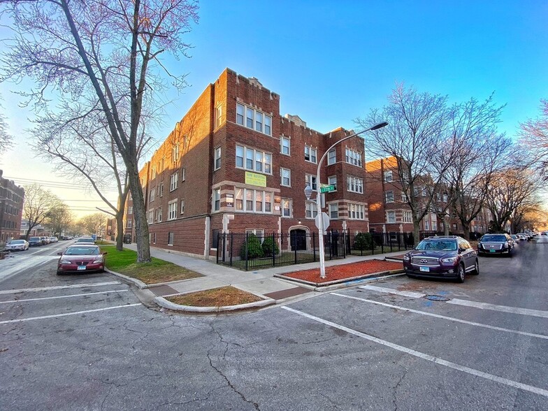 7648 S Phillips Ave, Chicago, IL for sale - Building Photo - Image 1 of 1