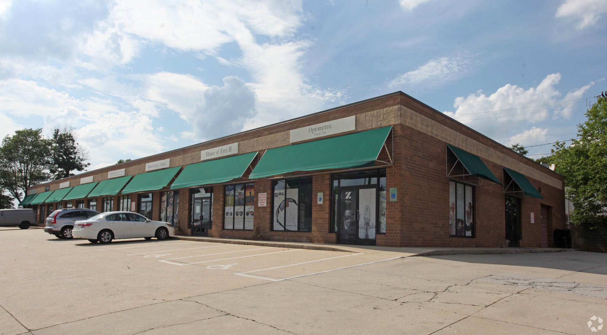 2222 Patterson St, Greensboro, NC 27407 2222 Patterson