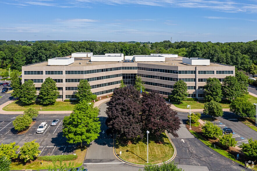 500 Enterprise Dr, Rocky Hill, CT for lease - Building Photo - Image 1 of 11