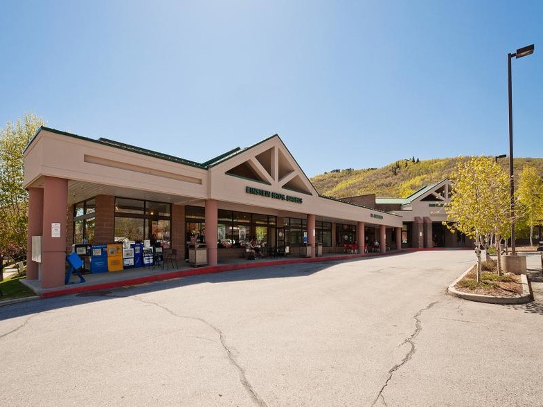 1890 Bonanza Dr, Park City, UT for lease - Primary Photo - Image 2 of 5