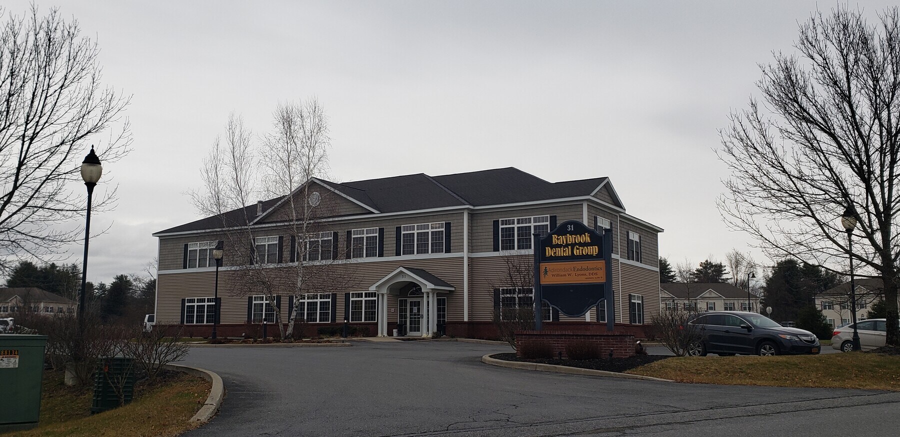 31 Willowbrook Dr, Queensbury, NY 12804