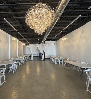 1104 W Historic Mitchell St, Milwaukee, WI for sale - Interior Photo - Image 3 of 8