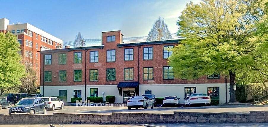 104 N Daniel Morgan Ave, Spartanburg, SC for lease Building Photo- Image 1 of 20