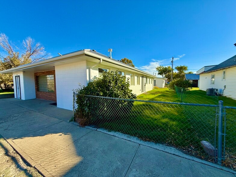 127 Main St, Chester, MT for sale - Building Photo - Image 3 of 20