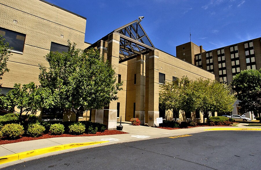 1 Elizabeth Pl, Dayton, OH, 45417 Medical Property For Sale