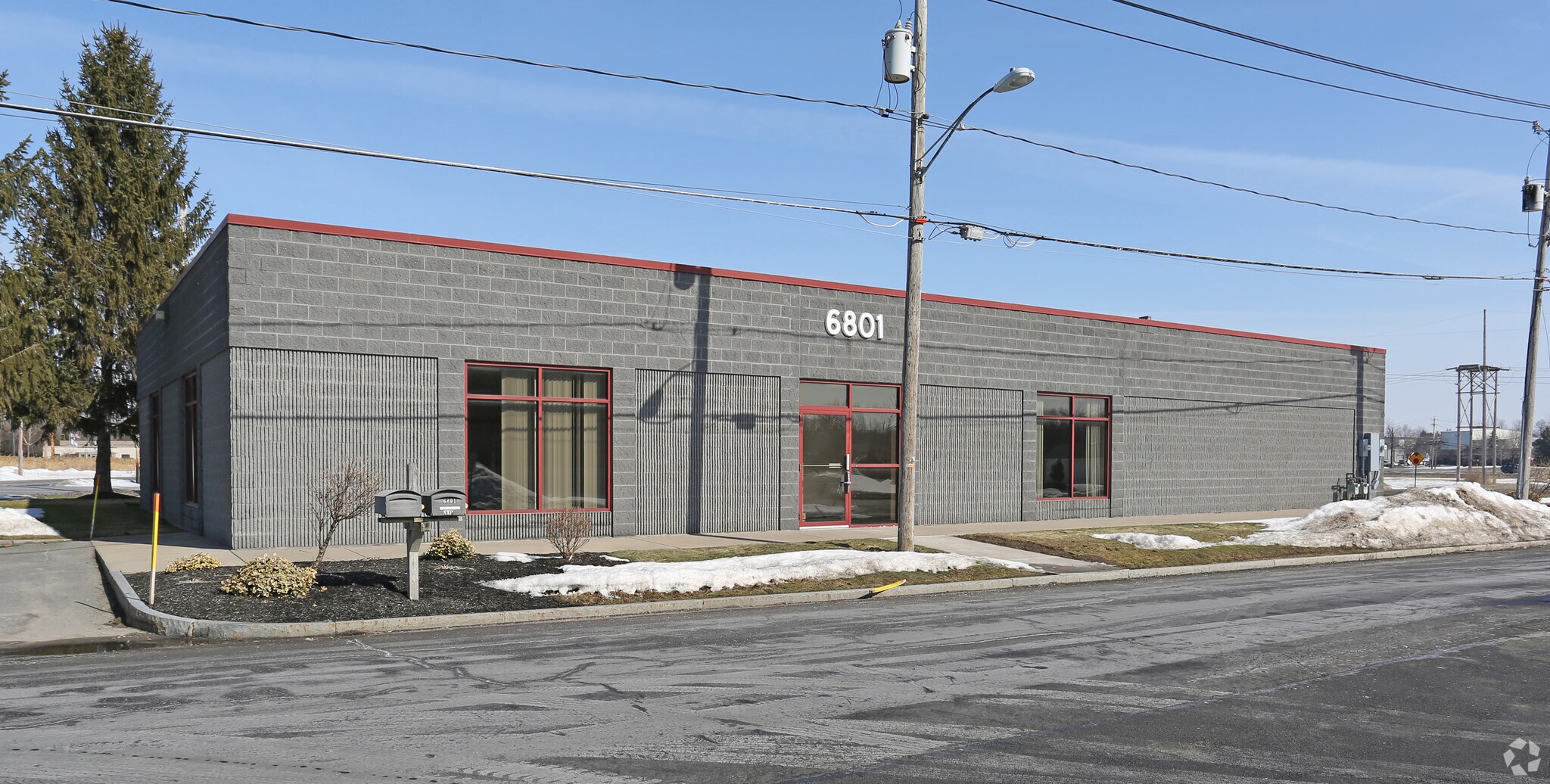 6801 Old Collamer Rd Ext, East Syracuse, NY for lease Primary Photo- Image 1 of 3