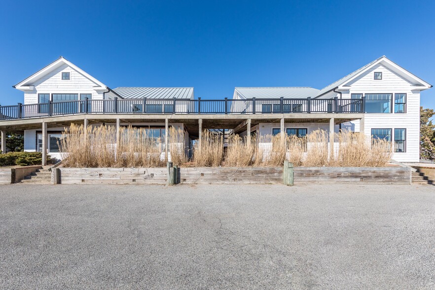 478 W Lake Dr, Montauk, NY for sale - Building Photo - Image 3 of 9