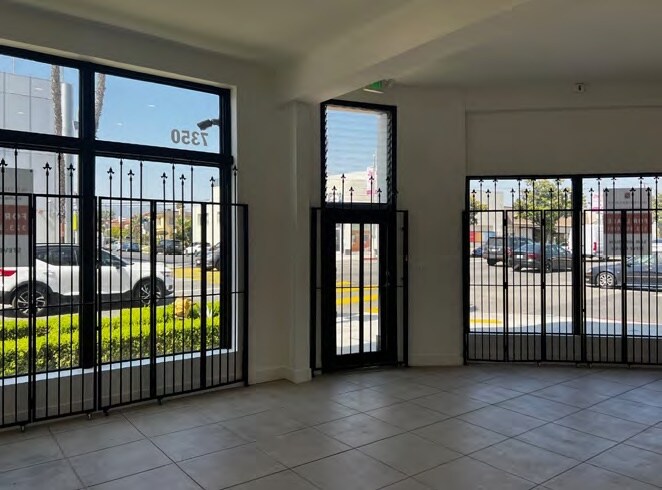 View Photo